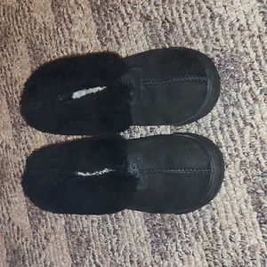 Ugg sz 6 moccasins